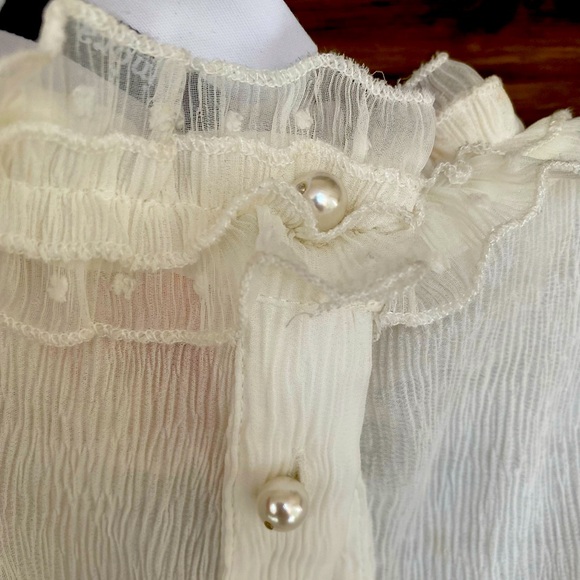 Dimora Ruffled Top - Picture 5 of 8